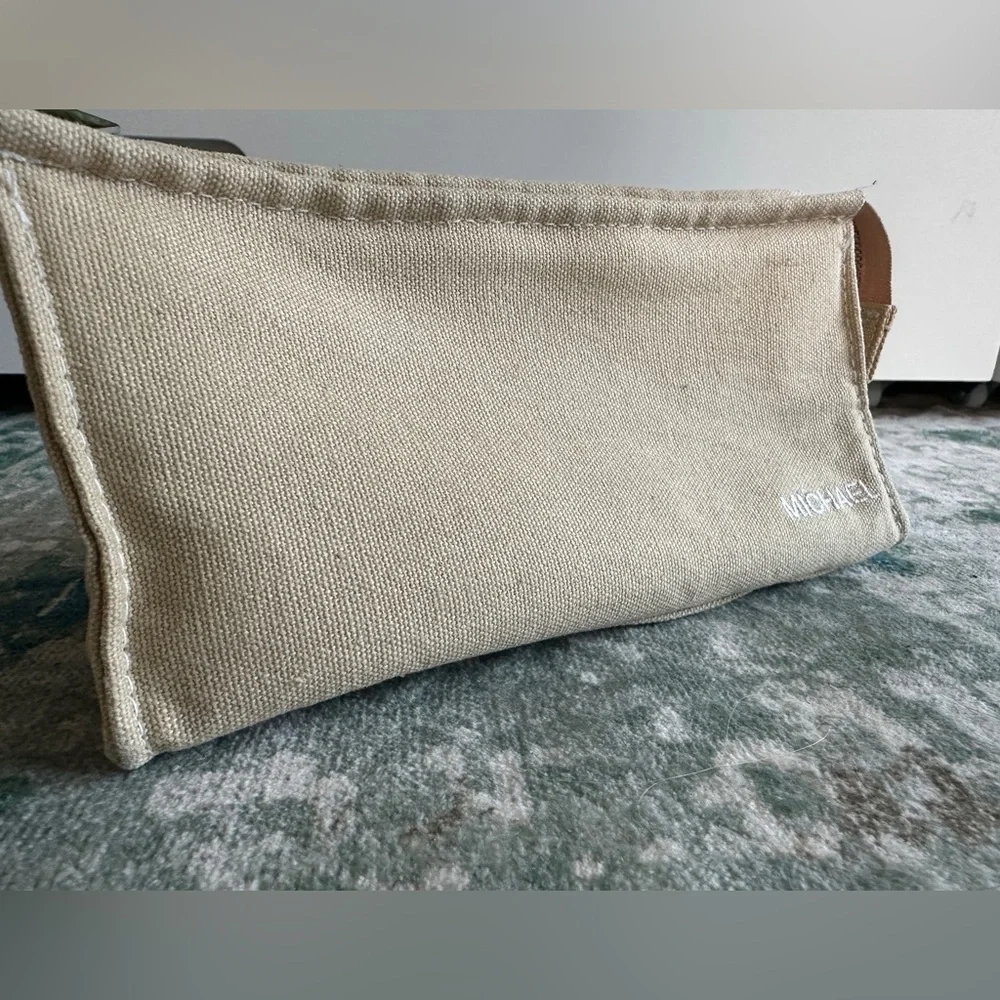 💖 RARE 💝 Vintage Michael Kors Beige Poly Cotton Canvas Makeup Travel Bag 💅 - Picture 2 of 7